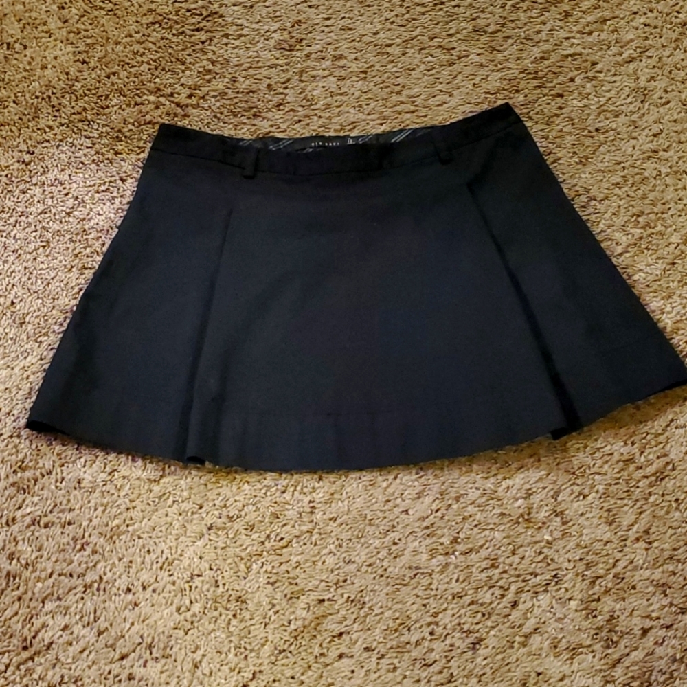 Old Navy mini skirt.